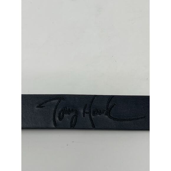 Tony Hawk Leather Belt Small 22" - 24" Boys Small Buckel Double Prong Reversible - Picture 8 of 10